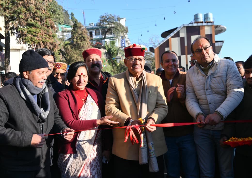 वीर बाल दिवस के अवसर पर मसूरी पहुंचकर आयोजित कार्यक्रम में प्रतिभाग करते कैबिनेट मंत्री गणेश जोशी