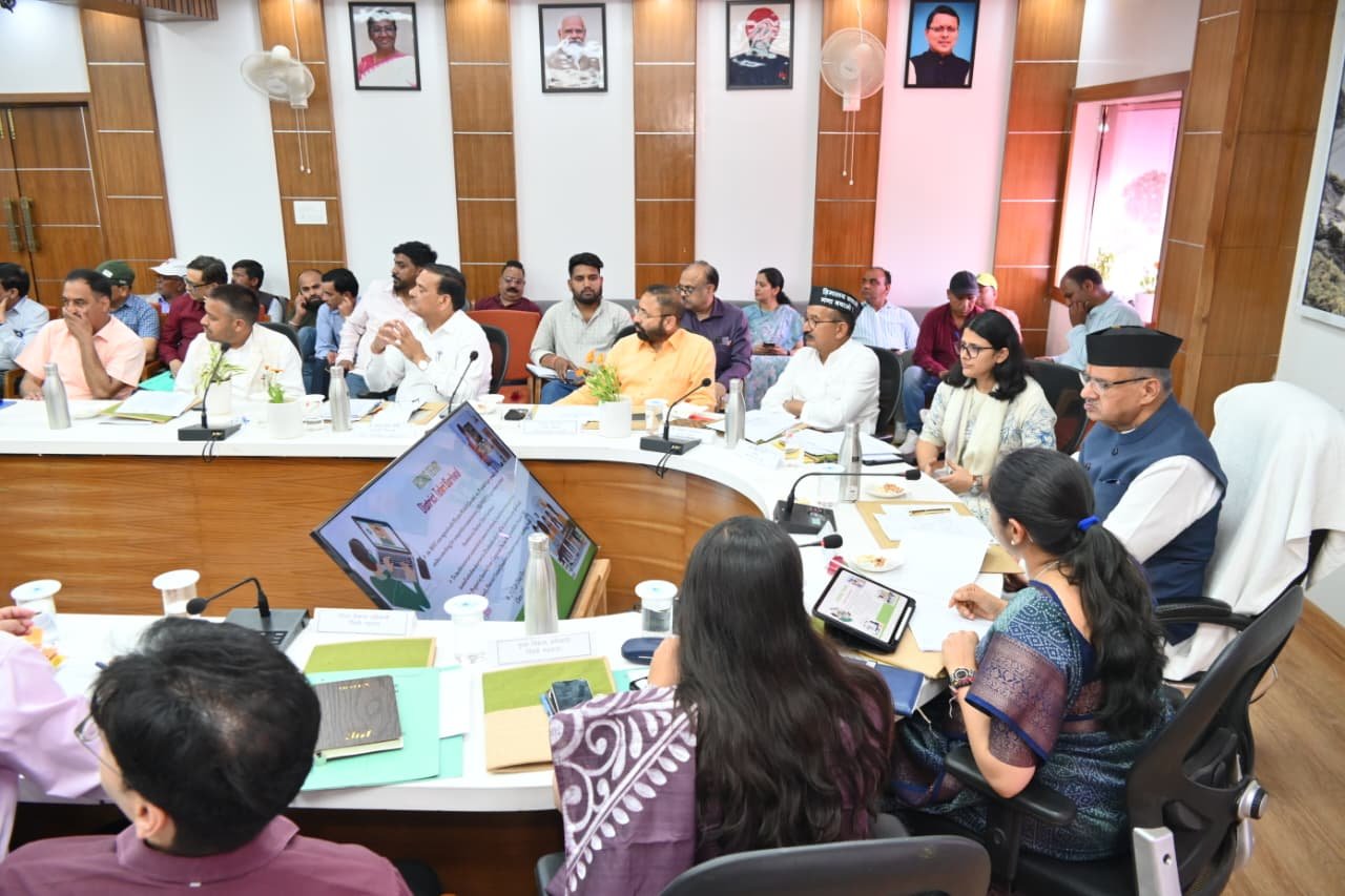 गणेश जोशी के नेतृत्व में टिहरी विकास की नई रणनीति तैयार