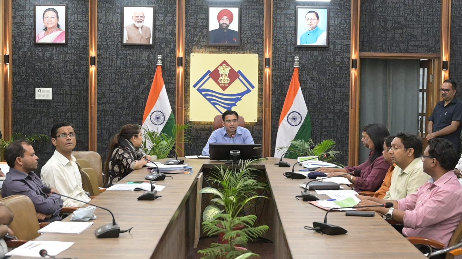 डीएम सविन बंसल के निर्देश—सुरक्षा में लापरवाही बिल्कुल नहीं